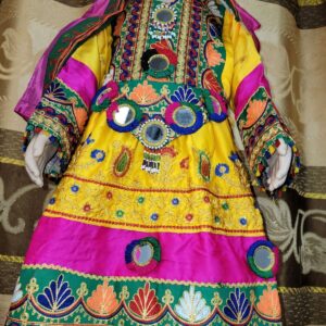 Beautiful Afghani girl style shalwar kameez