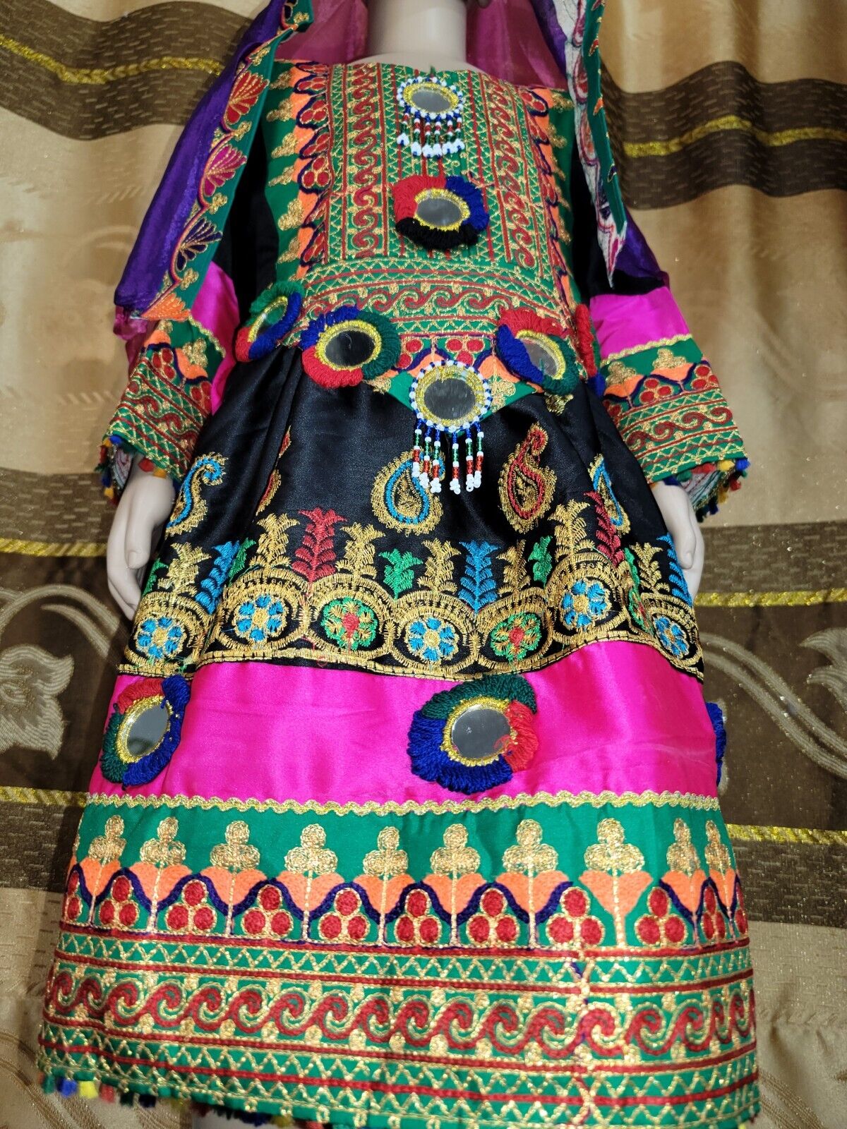 Beautiful Afghani girl style shalwar kameez_4 Beautiful Afghani girl style shalwar kameez