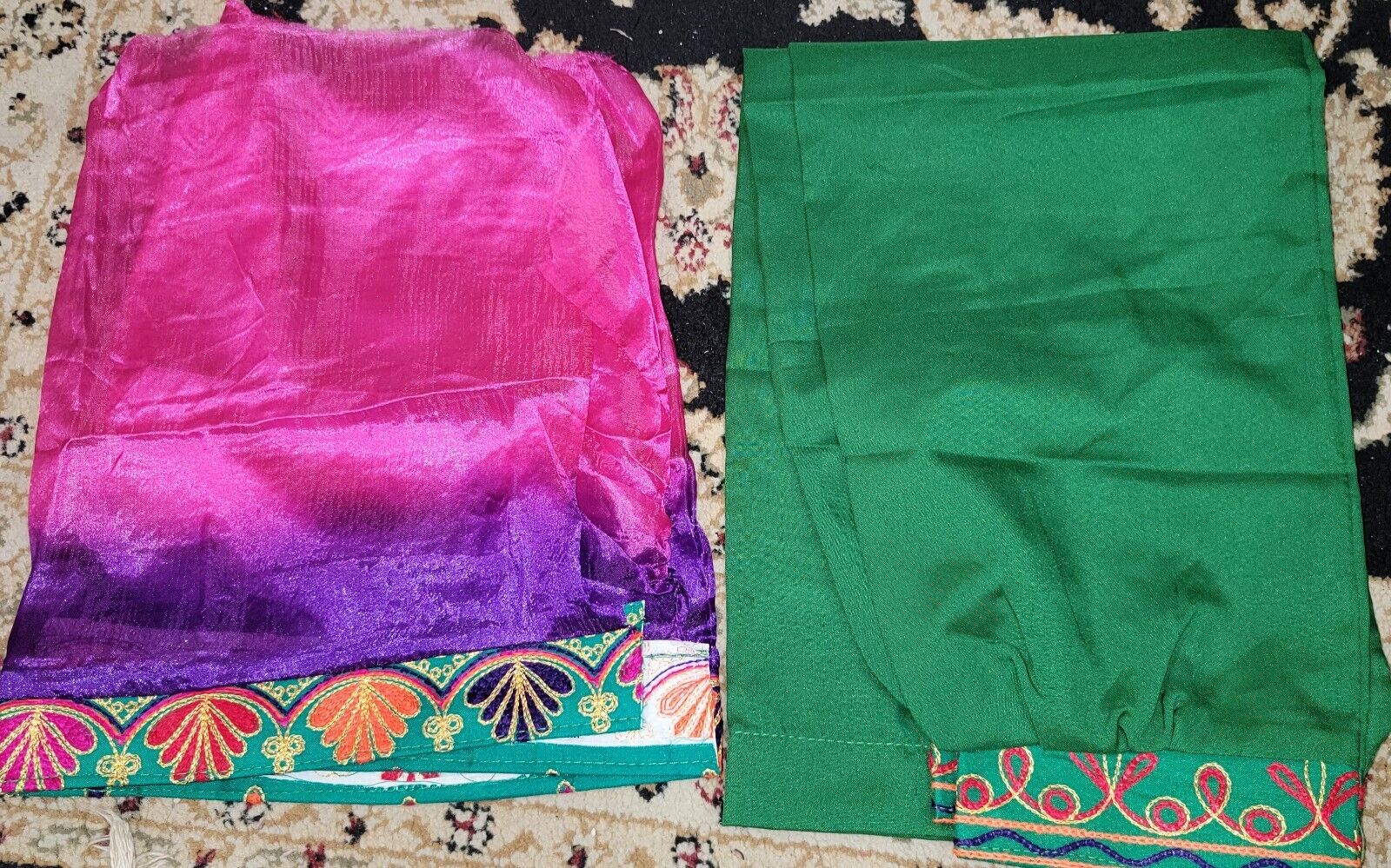 Beautiful Afghani girl style shalwar kameez_6 Beautiful Afghani girl style shalwar kameez