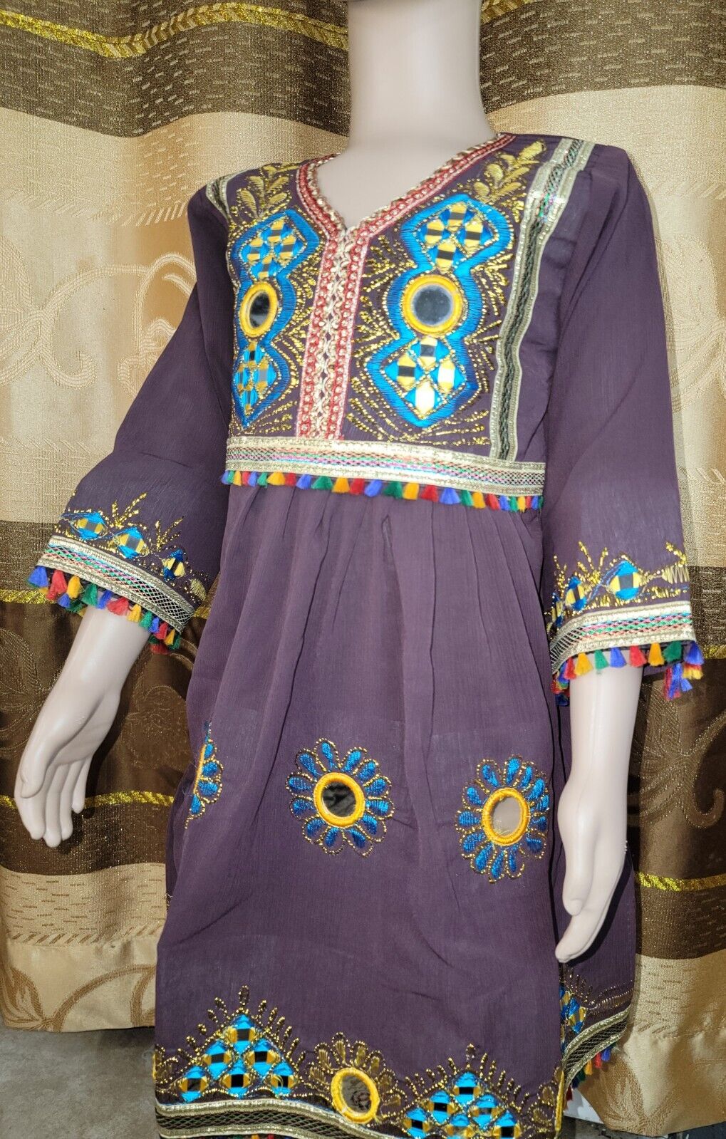 Beautiful Afghani girl style shalwar kameez_3 Beautiful Afghani girl style shalwar kameez
