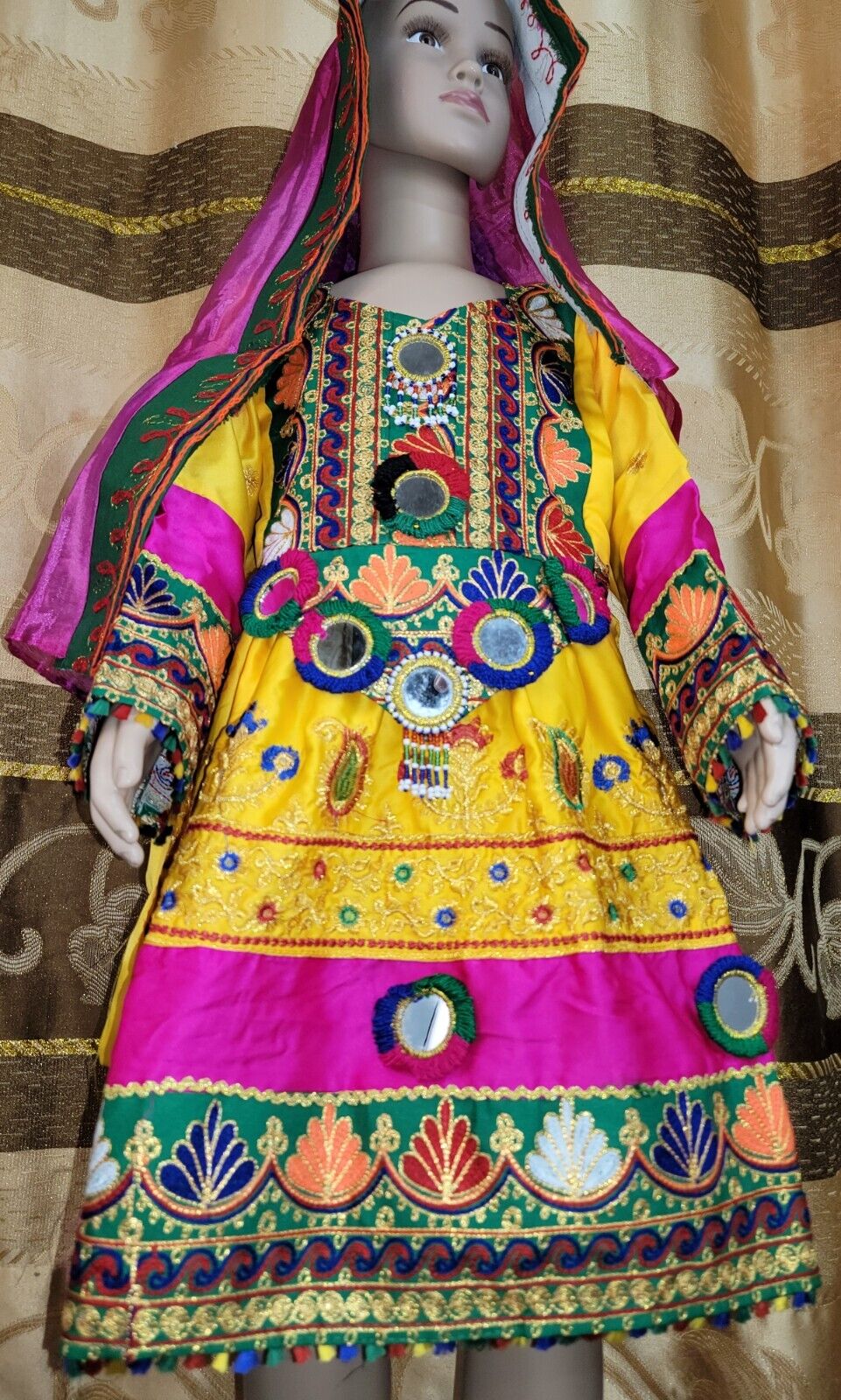 Beautiful Afghani girl style shalwar kameez_2 Beautiful Afghani girl style shalwar kameez
