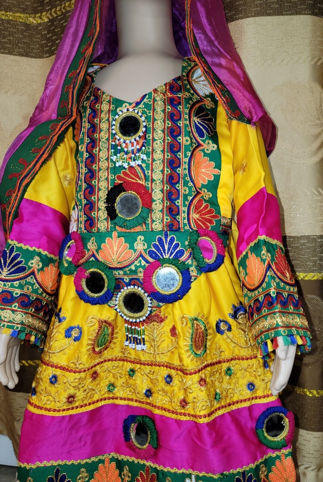 Beautiful Afghani girl style shalwar kameez_3 Beautiful Afghani girl style shalwar kameez